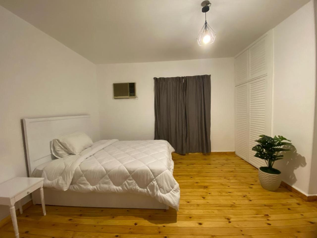 Maadi 35 -r 304- Balcony & Pool View Guest house
