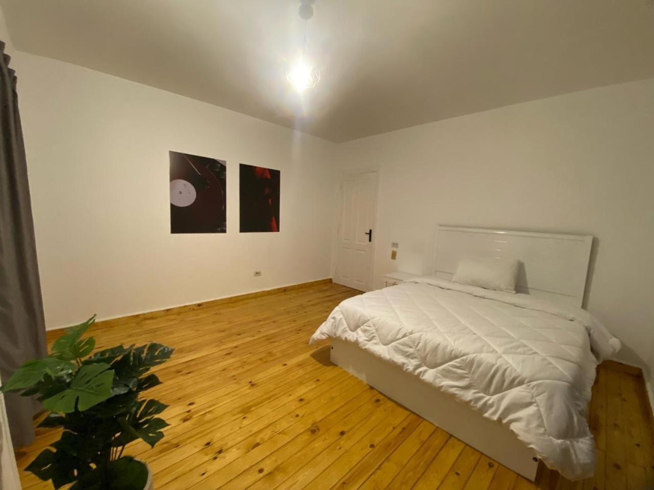 Guest house Maadi 35 -r 304- Balcony & Pool View *