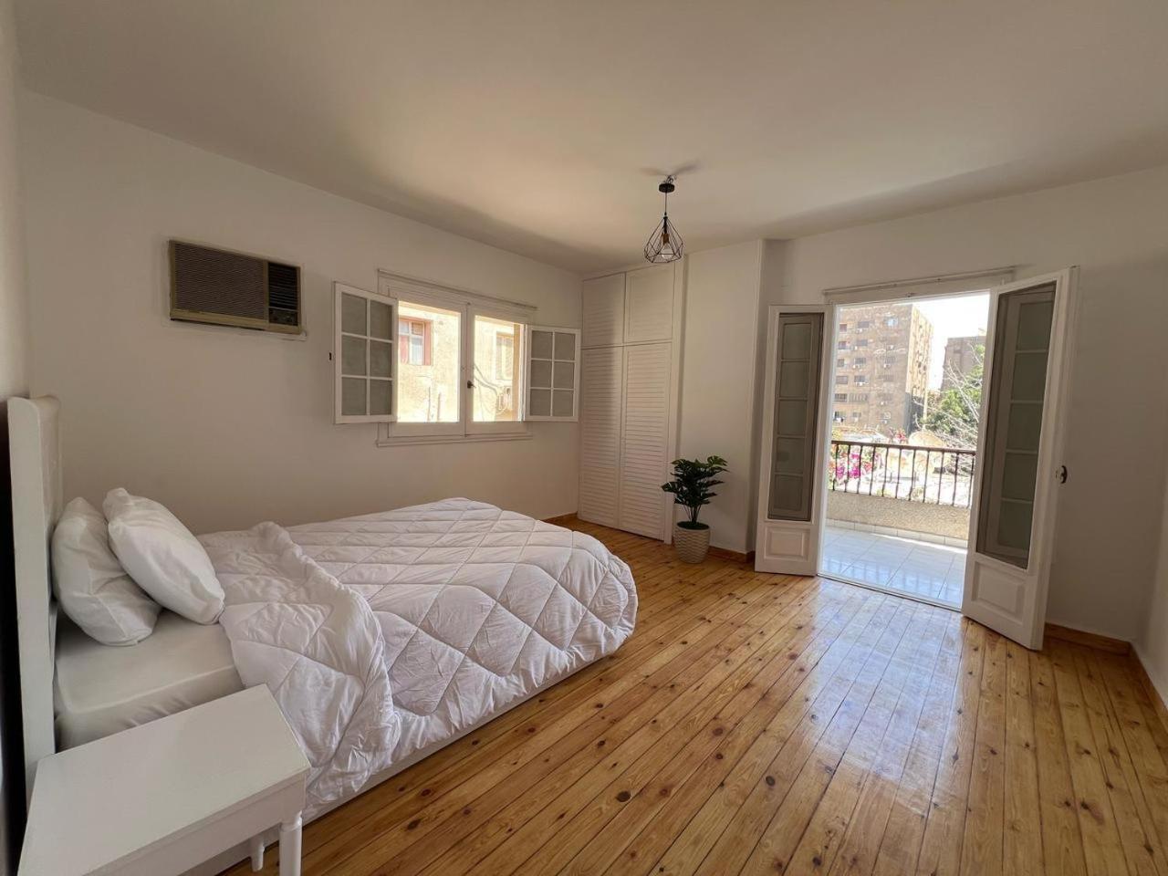Guest house Maadi 35 -r 304- Balcony & Pool View *