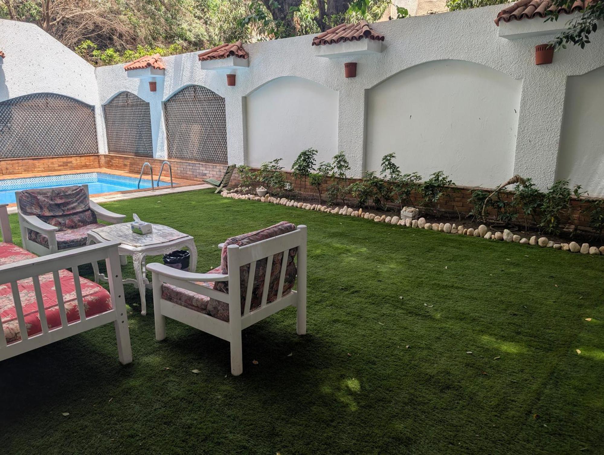 Maadi 35 -r 304- Balcony & Pool View Guest house *